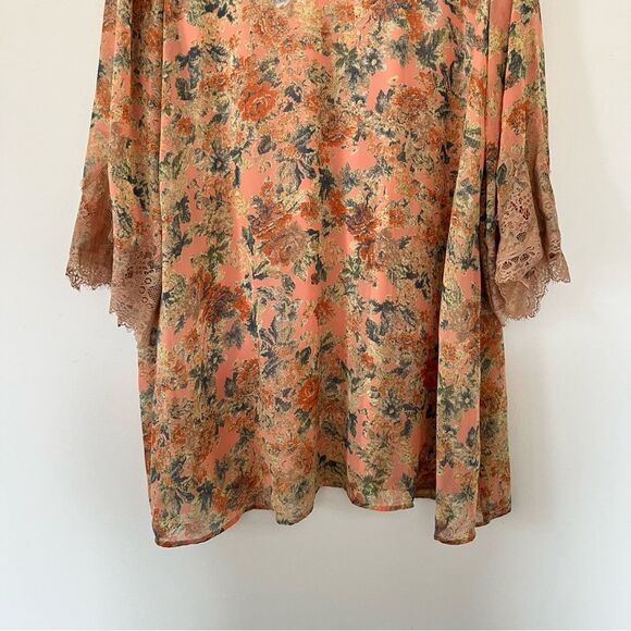 ASTR Anthropologie"the label" Peach Floral Bell Sleeves Lace Trim Mini Dress - Picture 6 of 8
